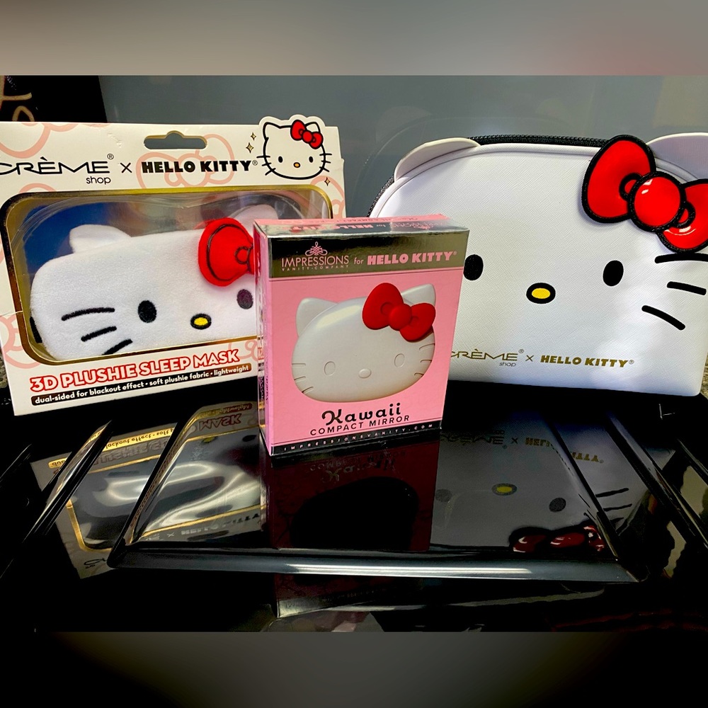 Hello kitty compact mirror with light, makeup bag an sleep mask. Super cute!❤️